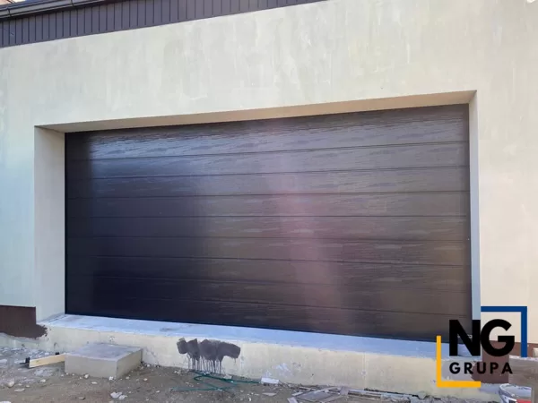 Renomatic Woodgrain RAL 8019 Garāžas Vārti